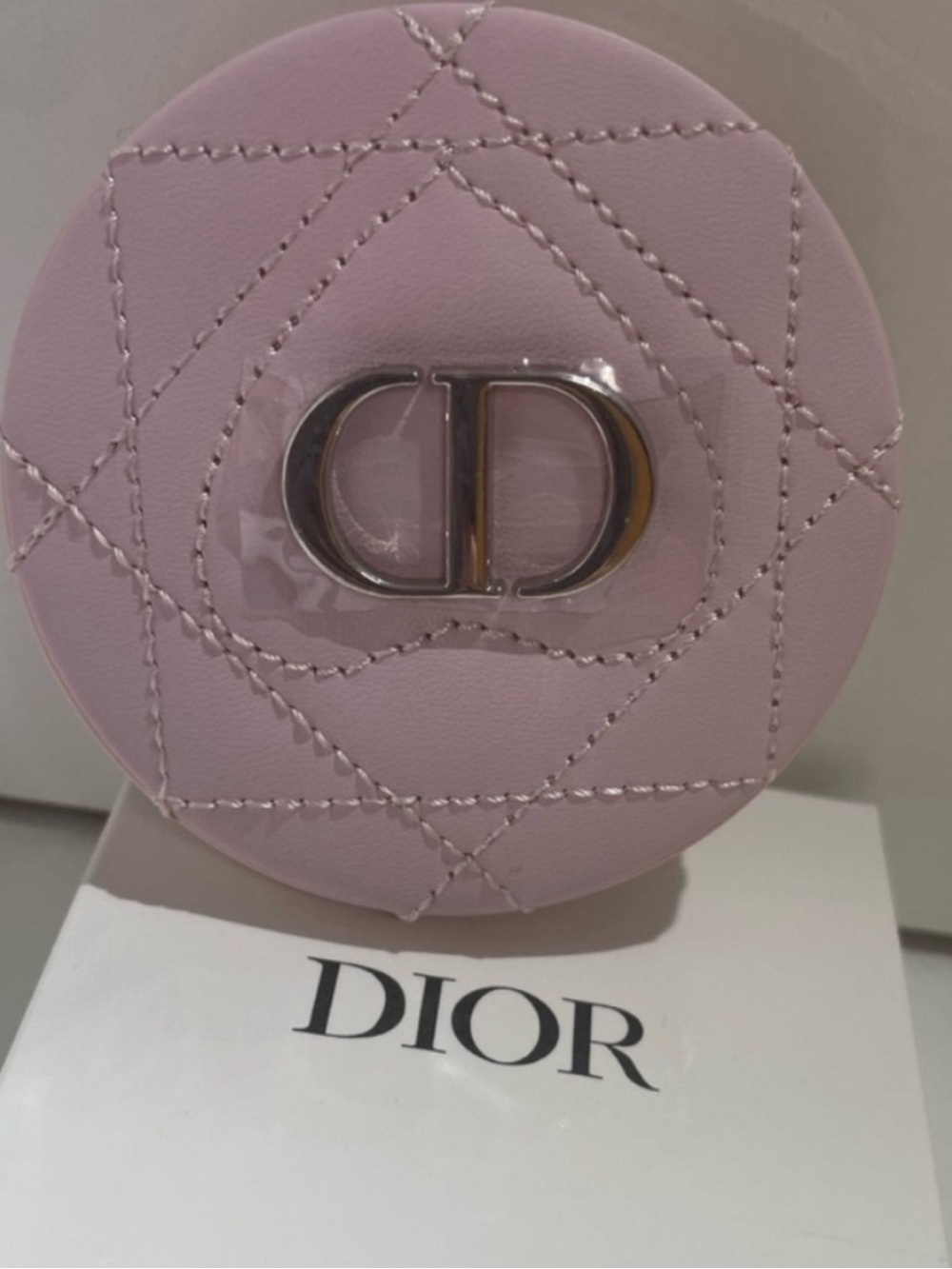 Dior beauty gift mirror - Picture 2 of 7